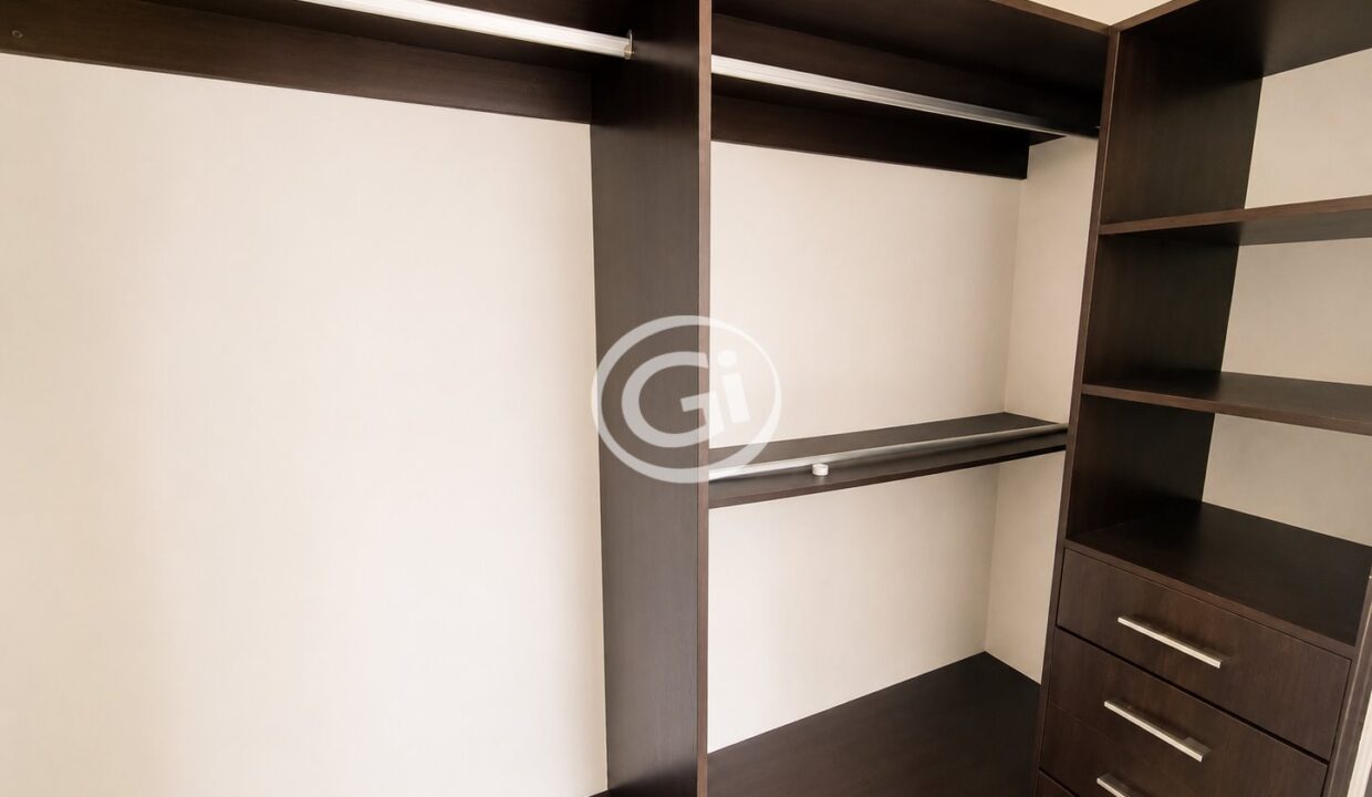 10. Walk-in Coset Venta Condado Country (Reposeido Banitsmo)