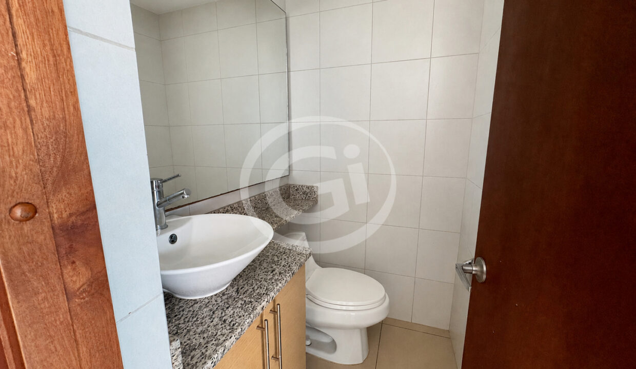 12. Baño venta apartamento Cabomarzo San Francisco