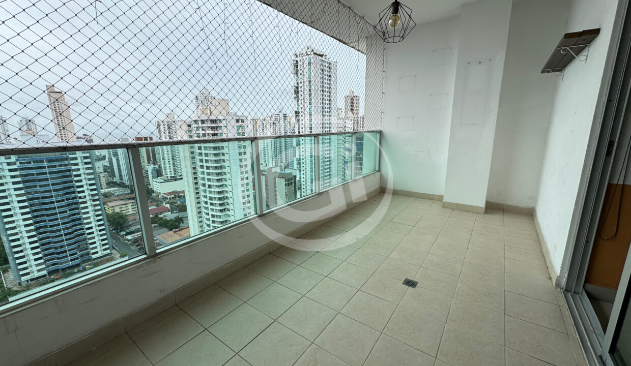 13. Balcón venta apartamento Harmony