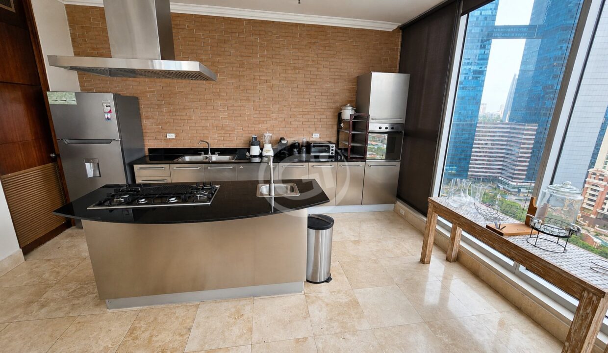 13. Cocina. Remate Bancario Loft Four 41 Punta Pacifica