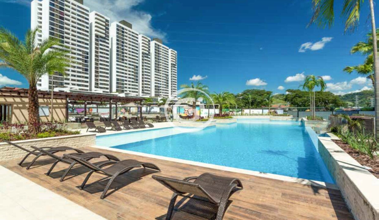 13. Fachada Condado Country Club