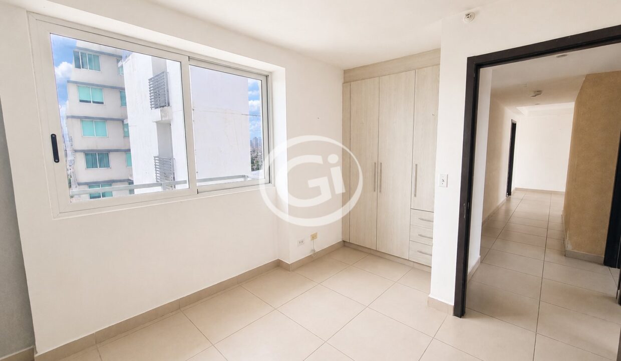 13. Habitacion 3 Venta Kings Park (Reposeido Banitsmo)