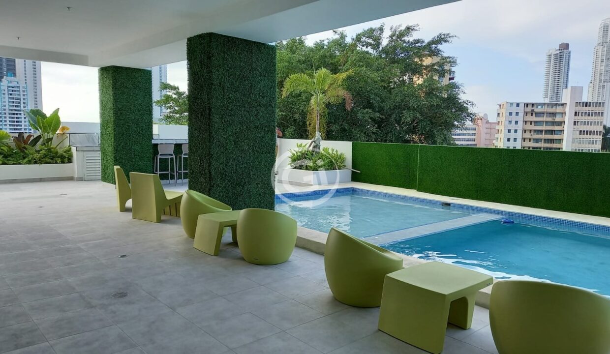 16.Apartamento-en-venta-panama-bella-vista-ph-el-botanico-con-balcon-vista-a-la-ciudad.