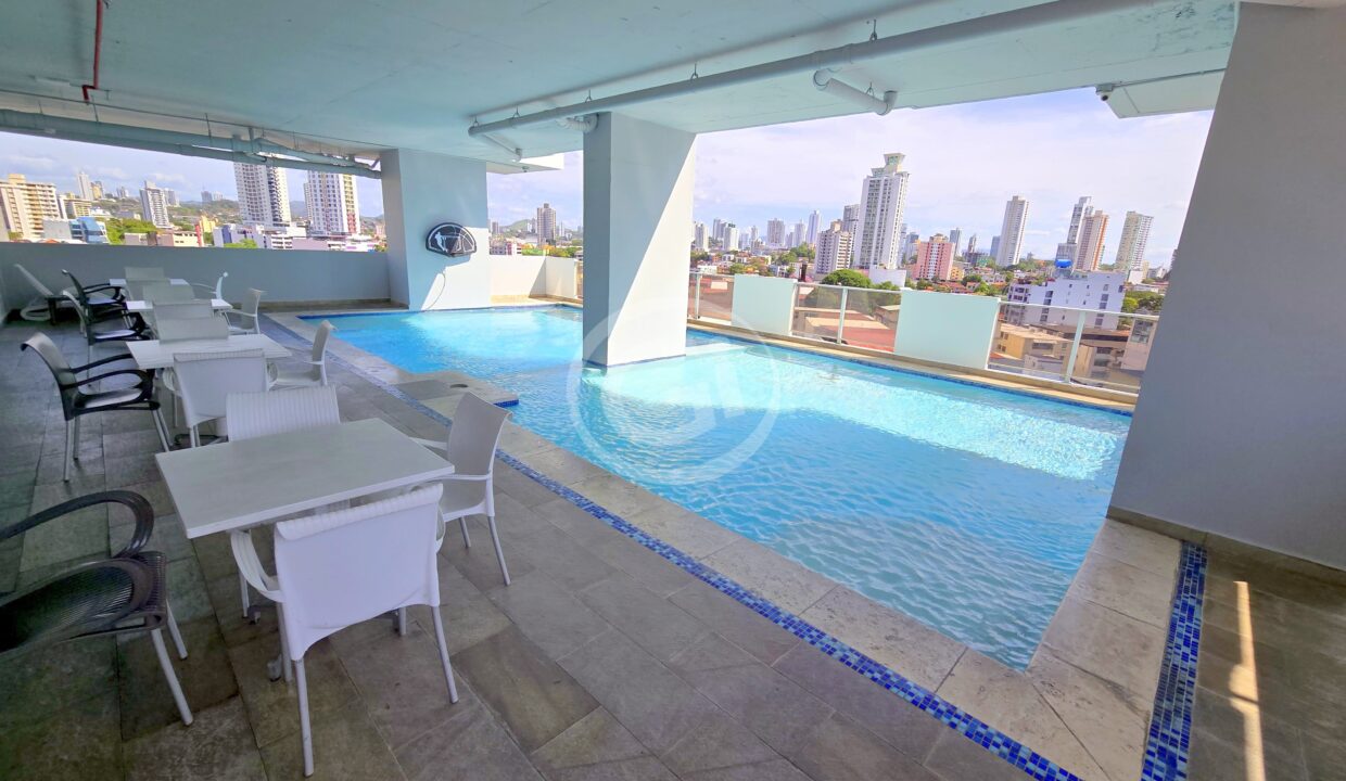 17. Area Social Piscina Venta Apartamento Miyaki Obarrio