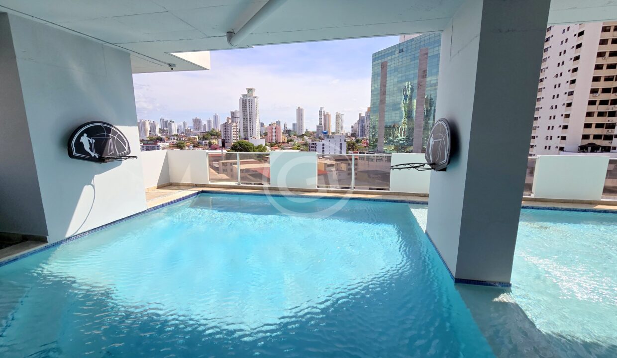 18. Area Social Piscina Venta Apartamento Miyaki Obarrio