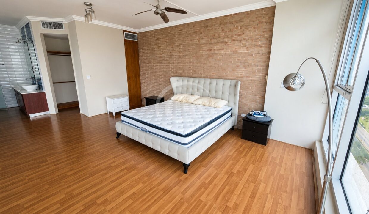 18. Habitación. Remate Bancario Loft Four 41 Punta Pacifica