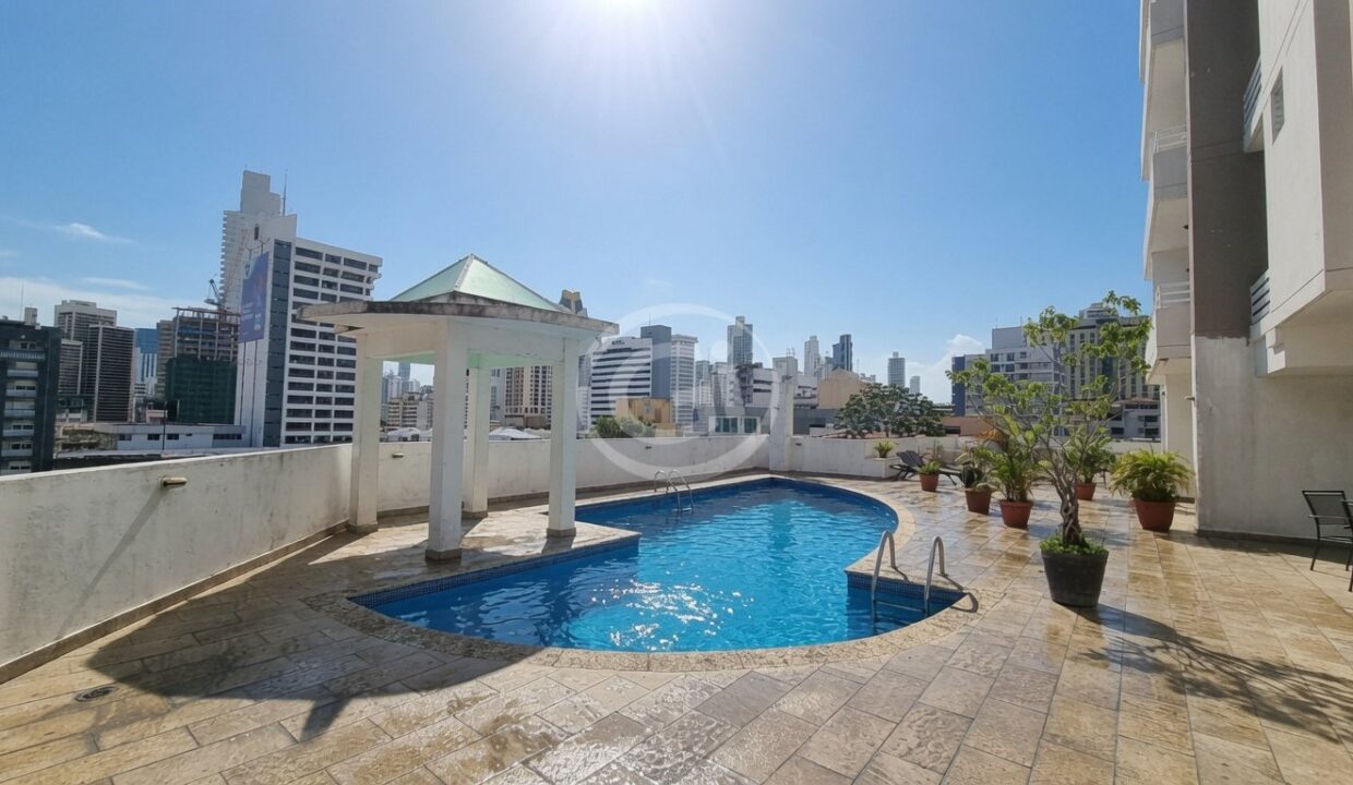 18. Piscina Area Social Venta Apartamento Marquis Tower El Cangrejo