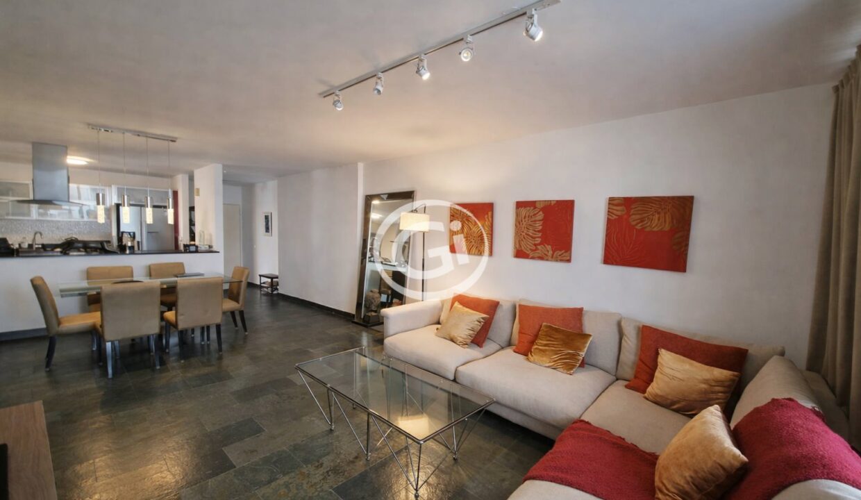 2. Sala y Cocina Venta Brisas de Obarrio
