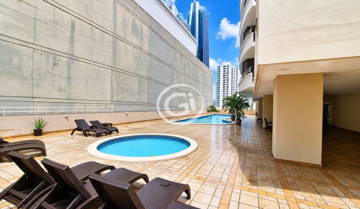 20. Piscina Venta Brisas de Obarrio