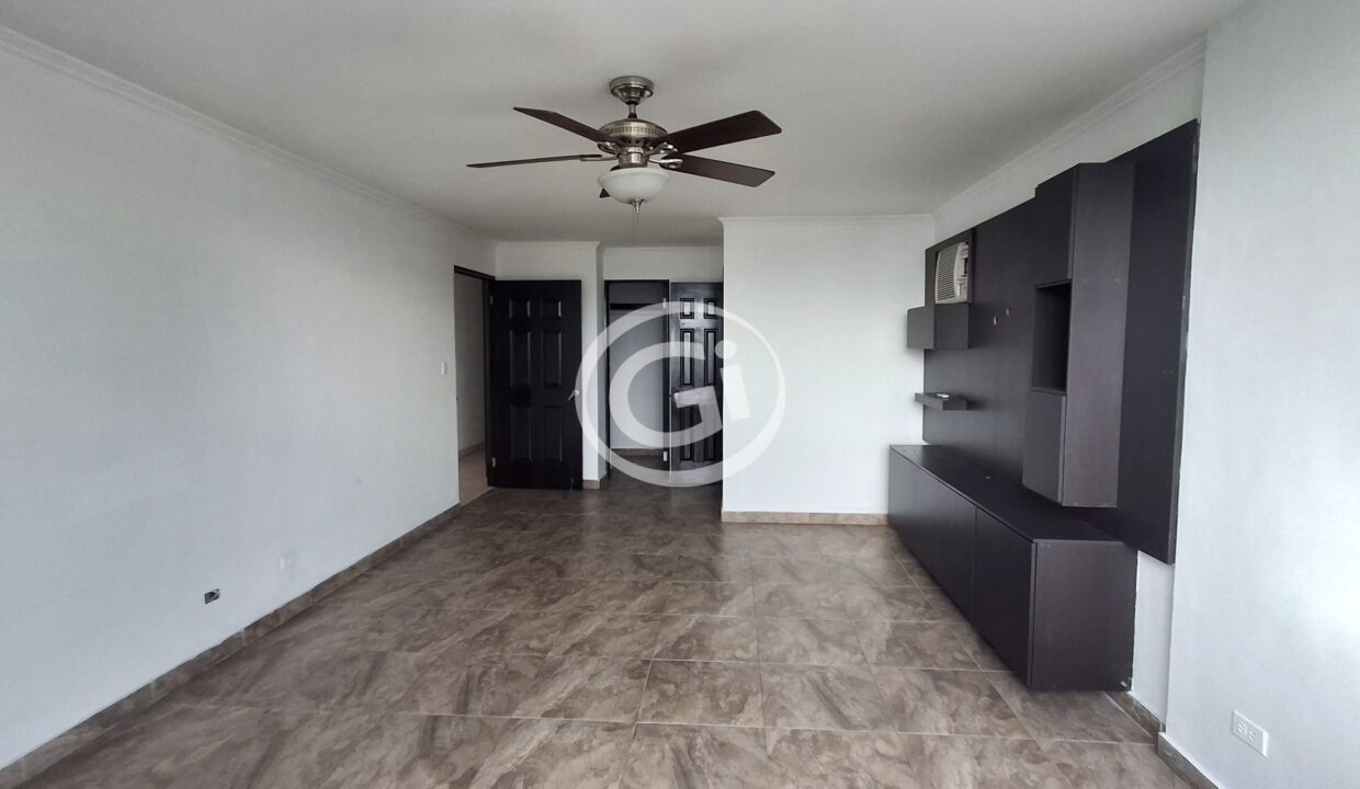 20. recamara principal acceso (Marbella Towers 25B)