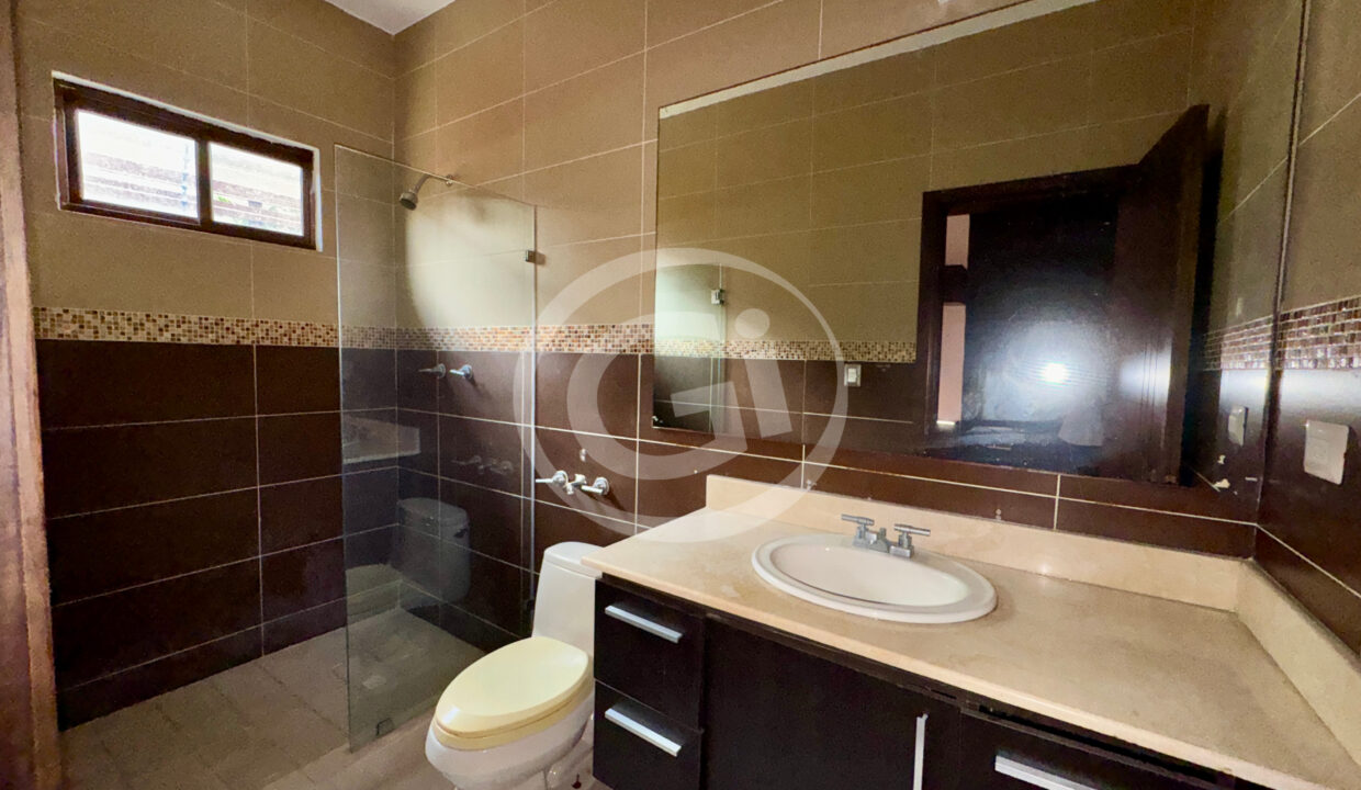 21. baño 2 venta casa Costa Sur Sunset Coast