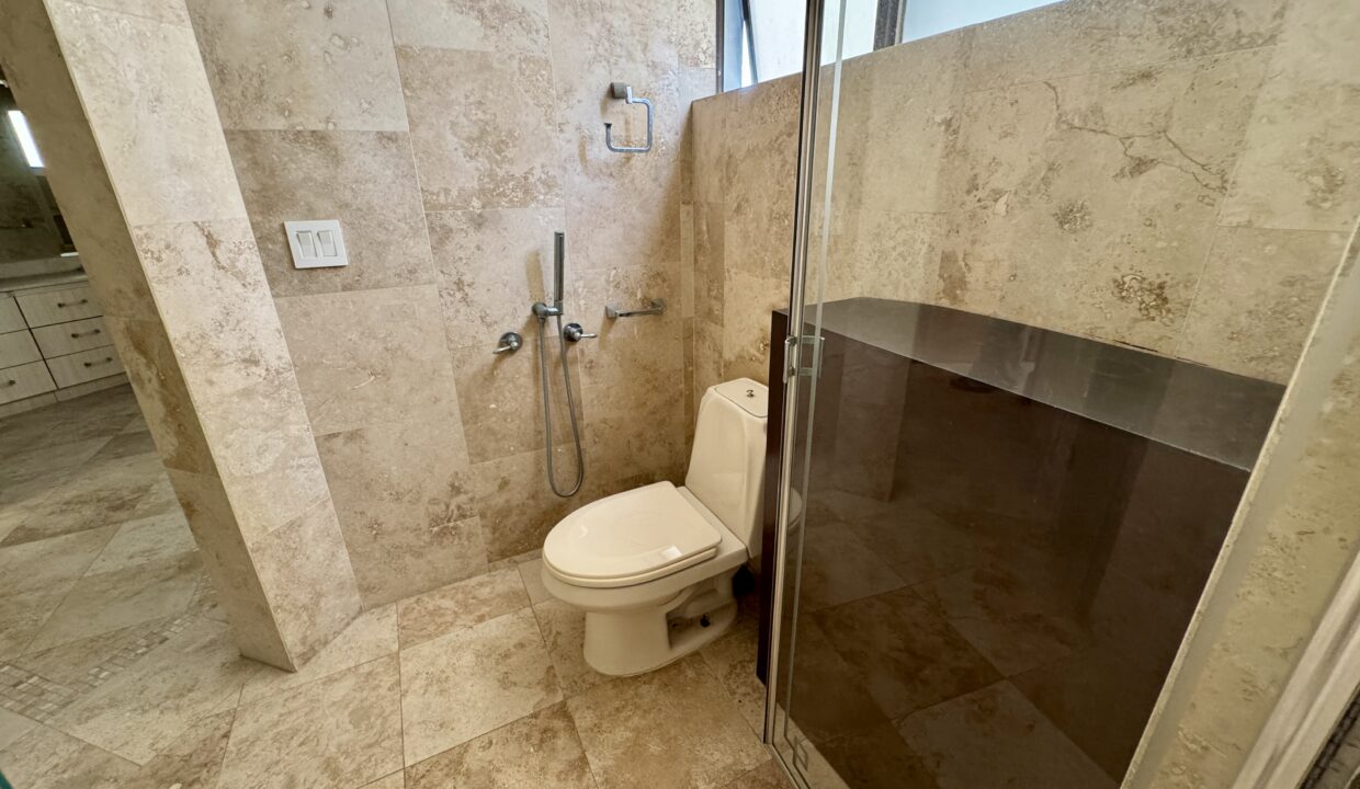 24. Baño Venta Apartamento Belvedere Coco del Mar