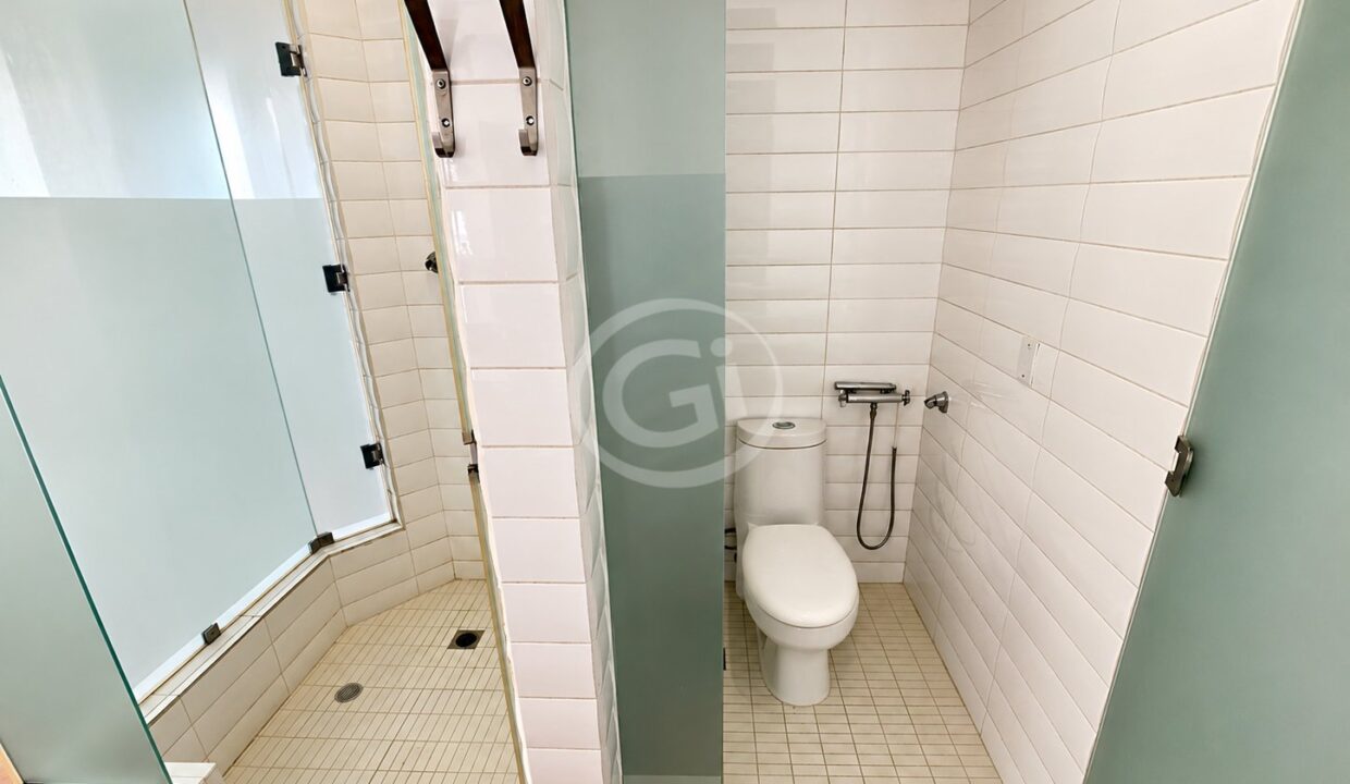 25. Baño Habitación. Remate Bancario Loft Four 41 Punta Pacifica