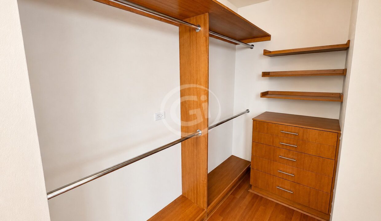26. Habitación. Remate Bancario Loft Four 41 Punta Pacifica