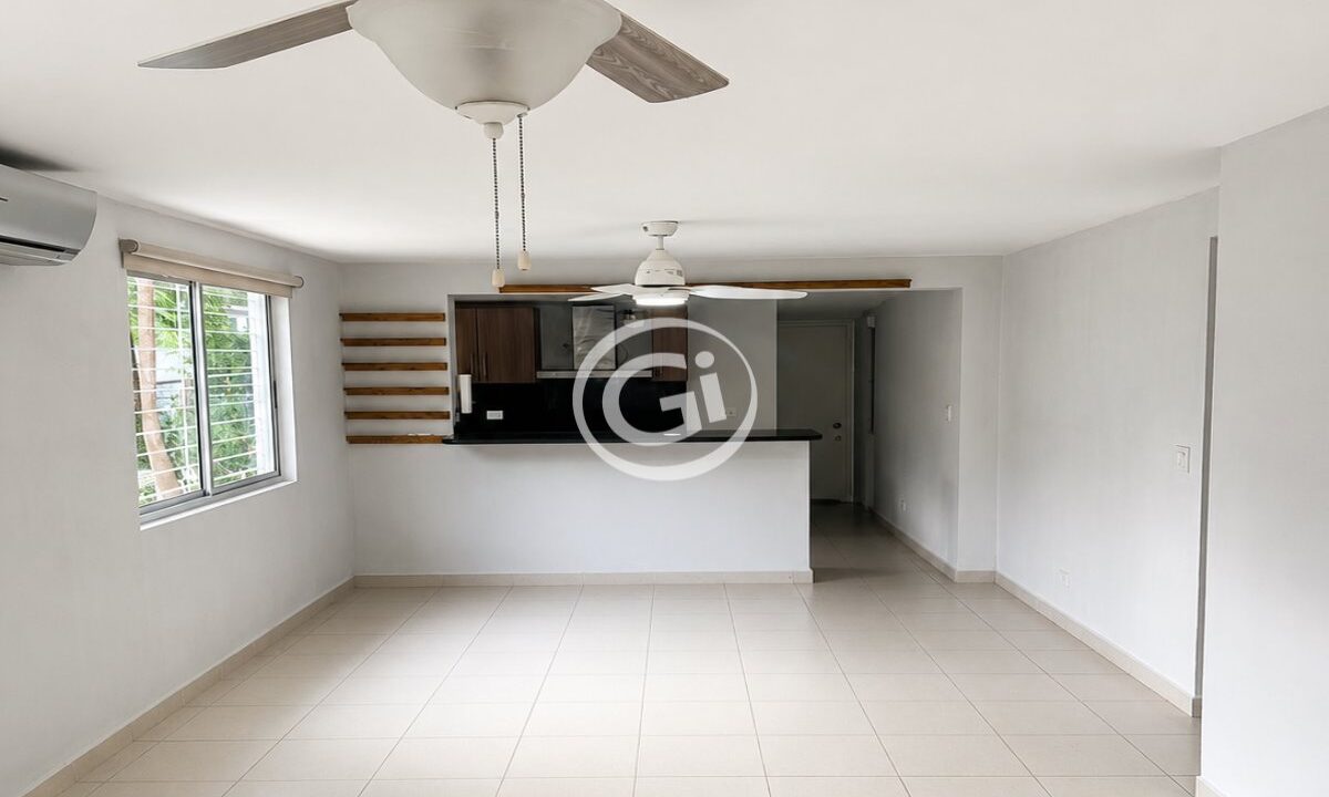 3. Sala Principal Alquiler Casa Clayton Los Rios