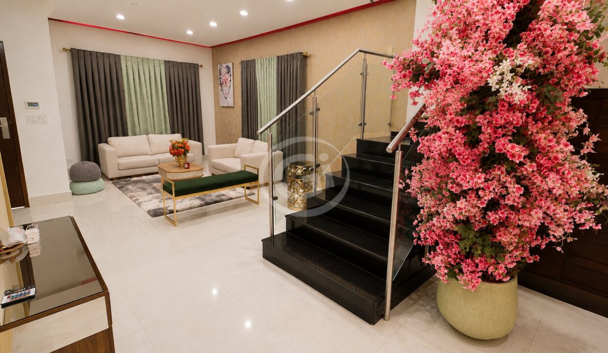 3. Sala. Embassy Club Casa Venta o Alquiler Clayton