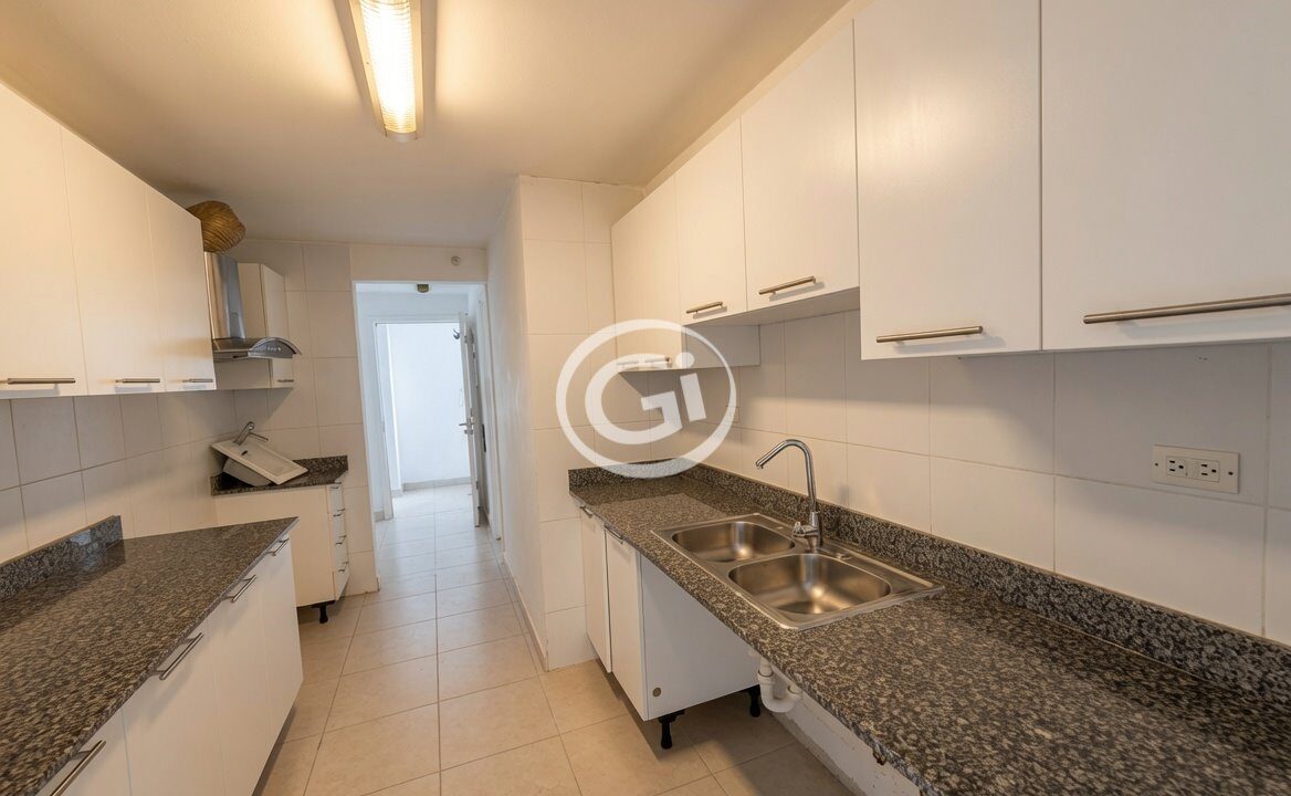 5. Cocina Venta Condado Country (Reposeido Banitsmo)