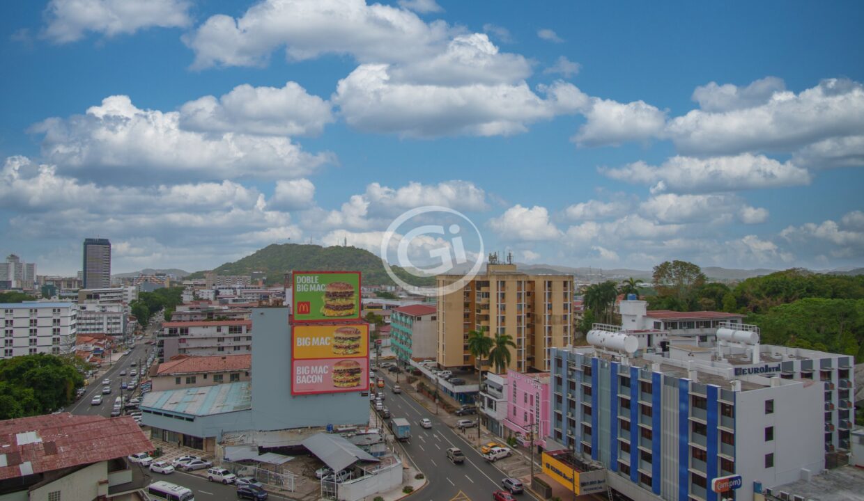 6.Apartamento-en-venta-panama-bella-vista-ph-el-botanico-con-balcon-vista-a-la-ciudad.