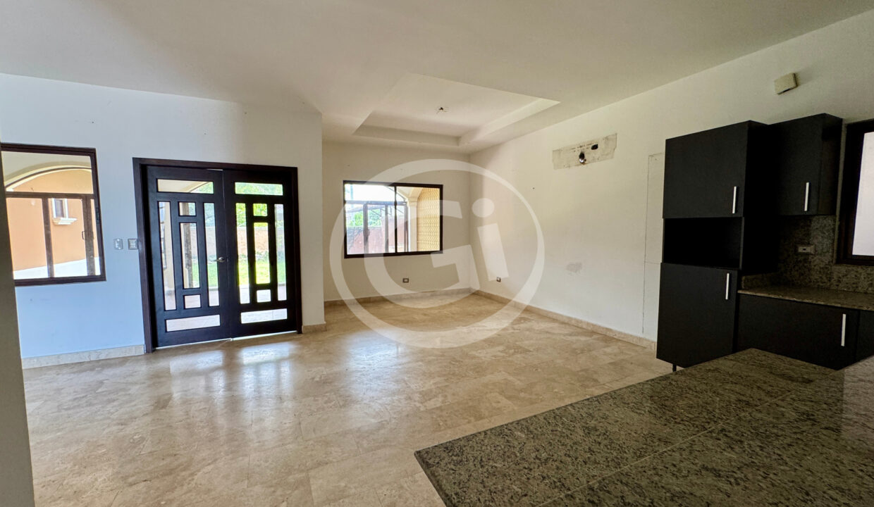 7. Comedor casa venta Costa Sur Sunset Coast