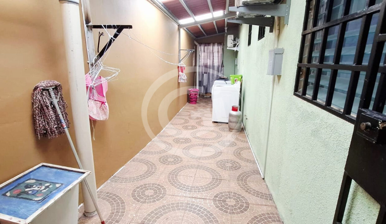 8- Lavandería Casa en Venta Colinas del Sol