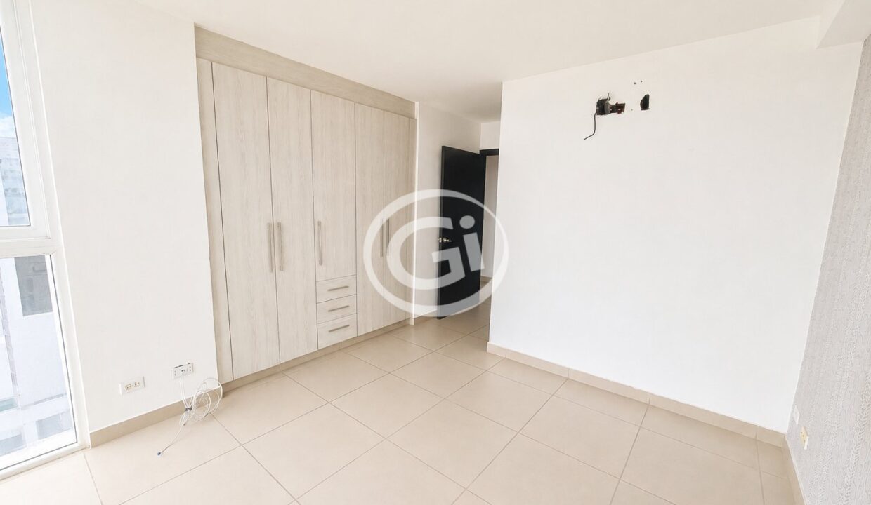 8. Habitacion principal Venta Kings Park (Reposeido Banitsmo)