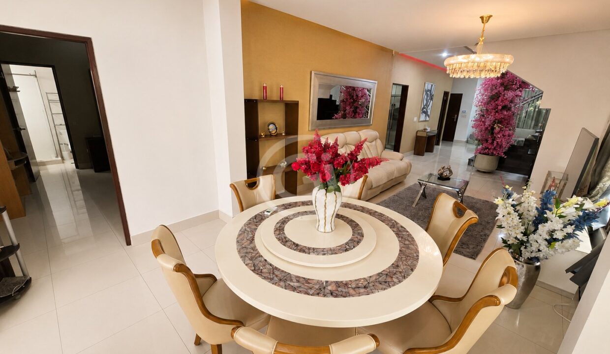 9. Comedor. Embassy Club Casa Venta o Alquiler Clayton)