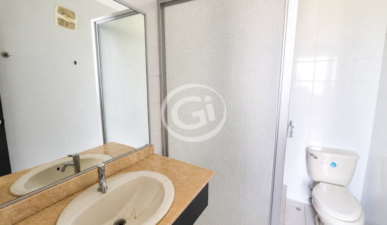 10. Baño habitacion principal venta Green Park reposeido