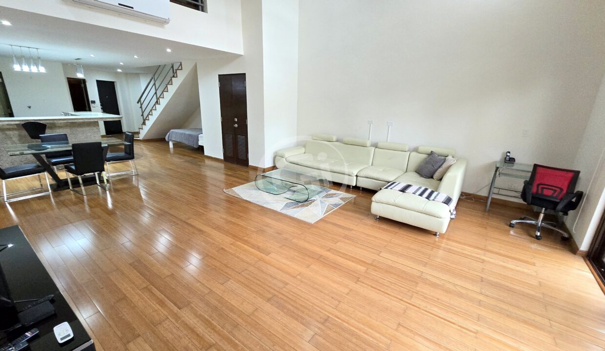 10. Sala-Comedor. Embassy Club Loft en Alquiler Clayton