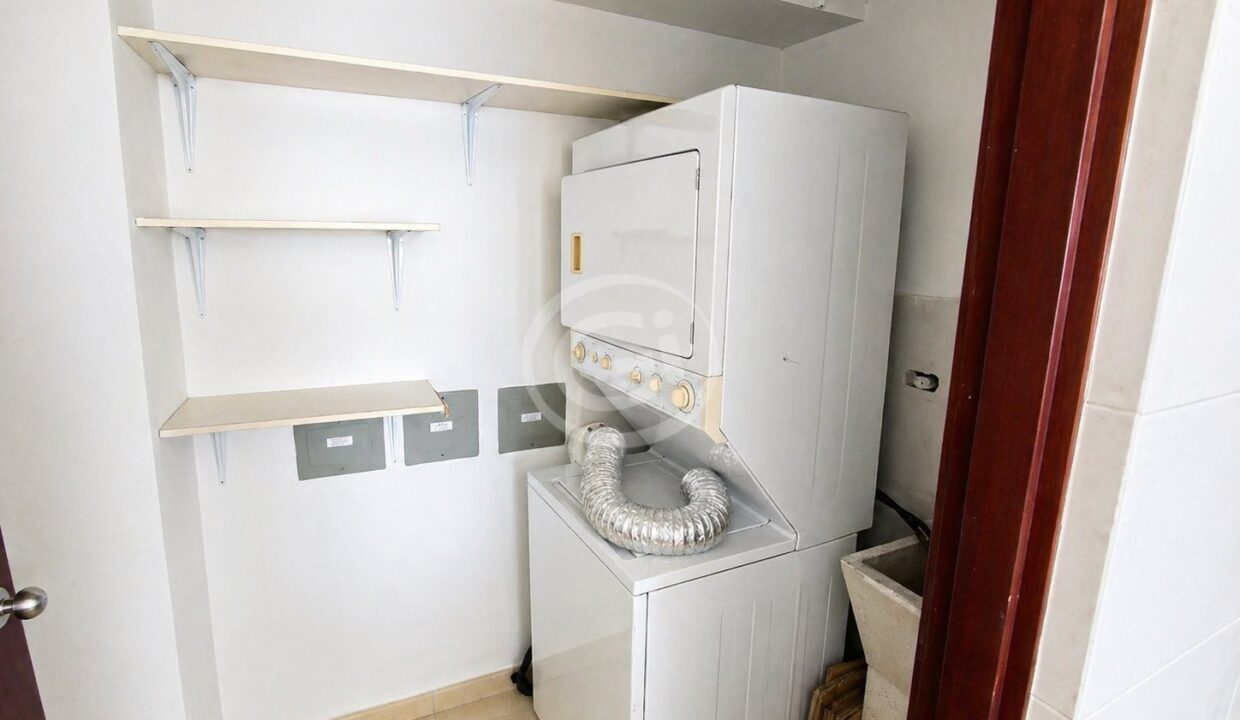 12, Cocina. Remate Bancario Grand Bay Avenida Balboa