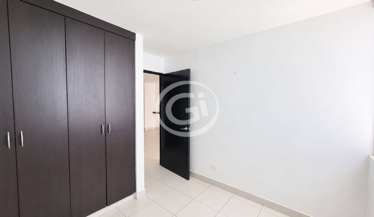 12. Habitacion 2 venta Green Park reposeido