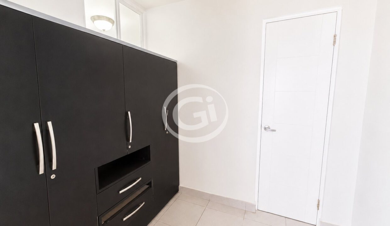 15. Cuarto de empleada venta Green Park reposeido