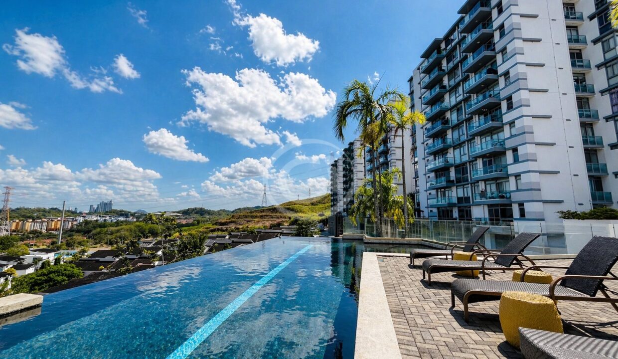 18. Piscina Area Social Apartamento Venta 4 Horizontes Altos de Panama