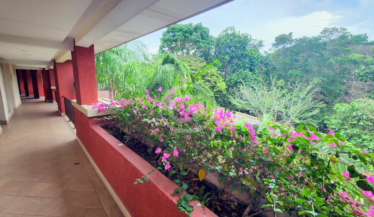 2. Area de Loft. Embassy Club. Loft Amoblado Alquiler. Clayton
