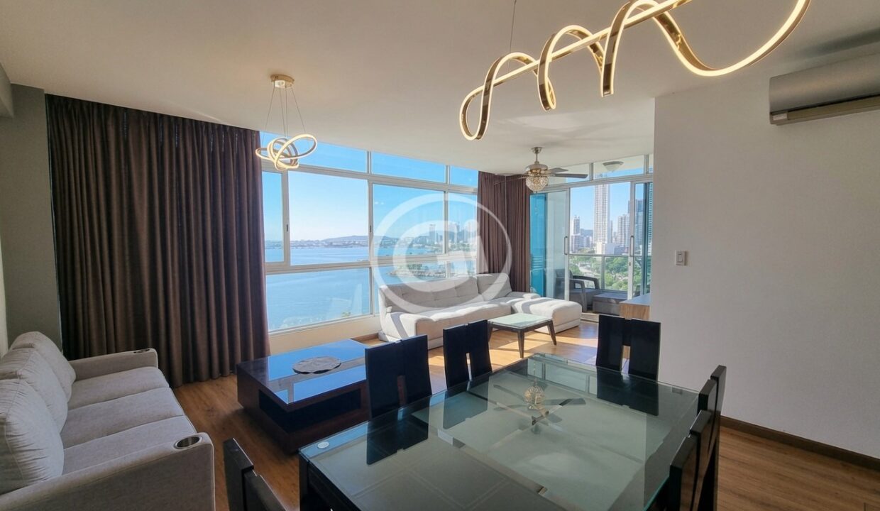 2. Sala Alquiler Bayfront