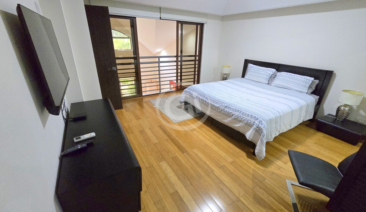 20. Habitación Principal. Embassy Club Loft en Alquiler Clayton)