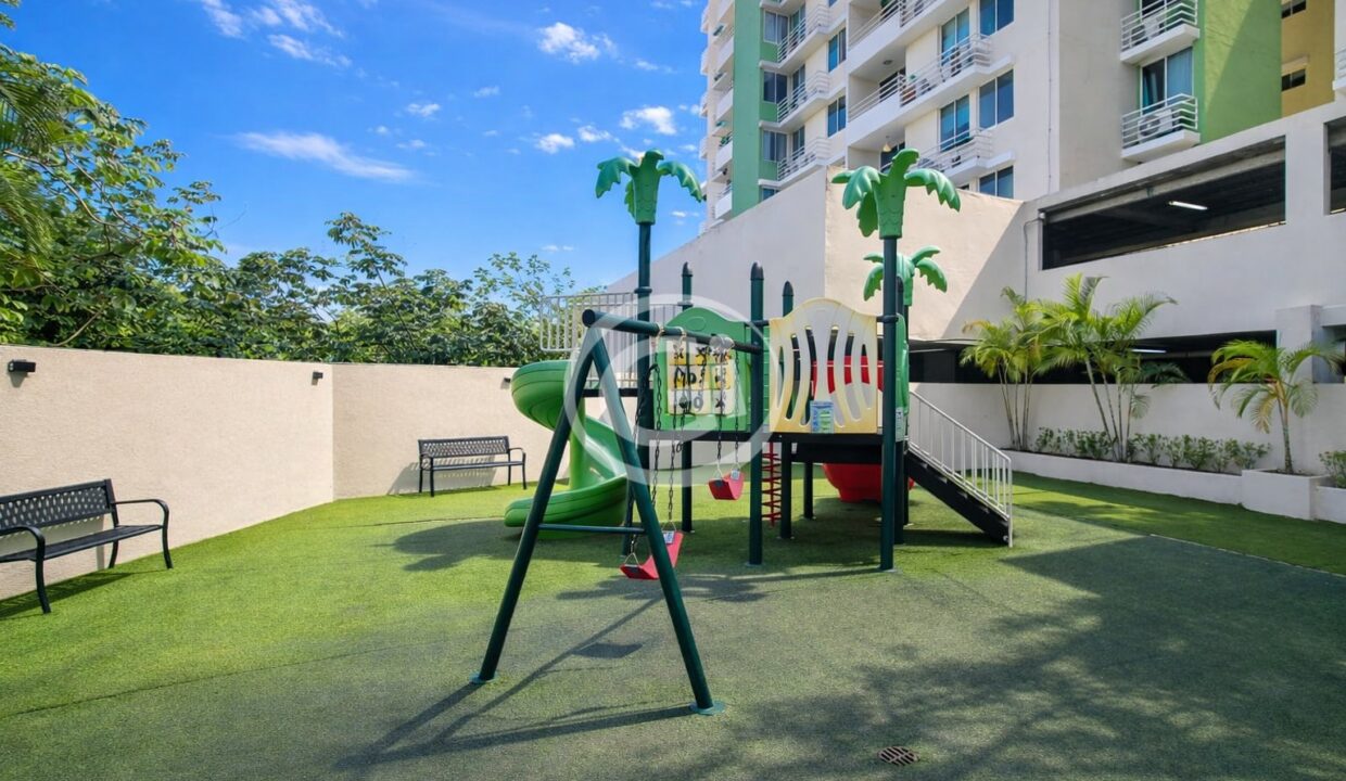 20. Parque infantil 1 venta Green Park reposeido