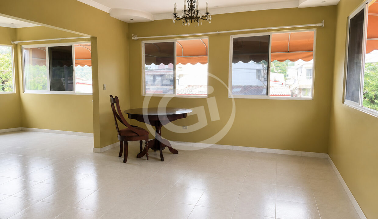 20. Sala venta casa Santa Elena, Parque Lefevre