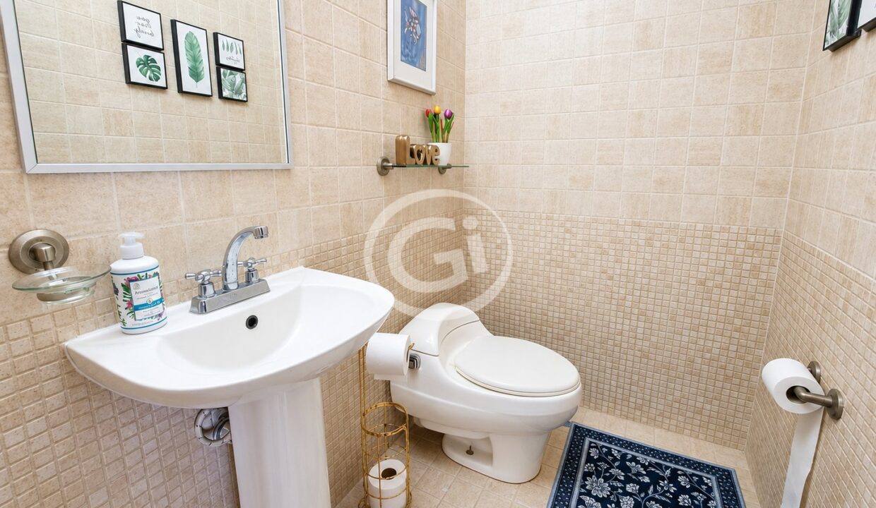 21. Baño de viita Venta Casa Paseo Dorado