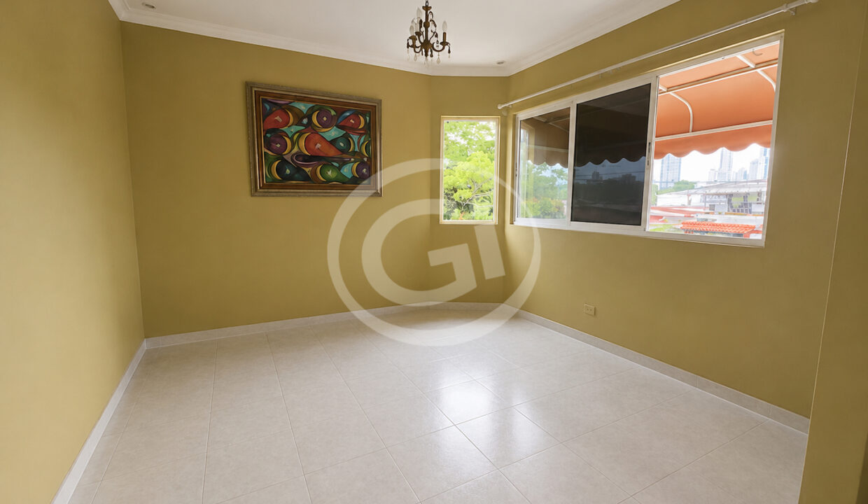 21. Sala venta casa Santa Elena, Parque Lefevre
