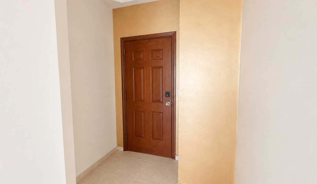 22. Entrada venta apartamento El Carmen Bienes Reposeidos