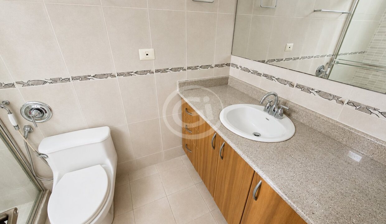 24. Habitación 2 (10)