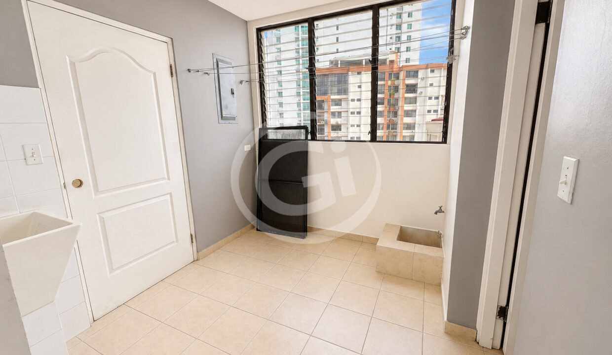 24. Lavandería venta apartamento El Carmen Bienes Reposeidos