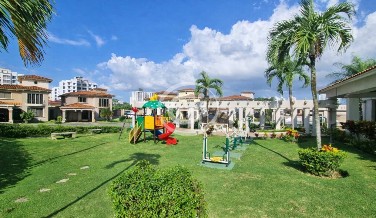 25. Area Social Venta Casa Paseo Dorado
