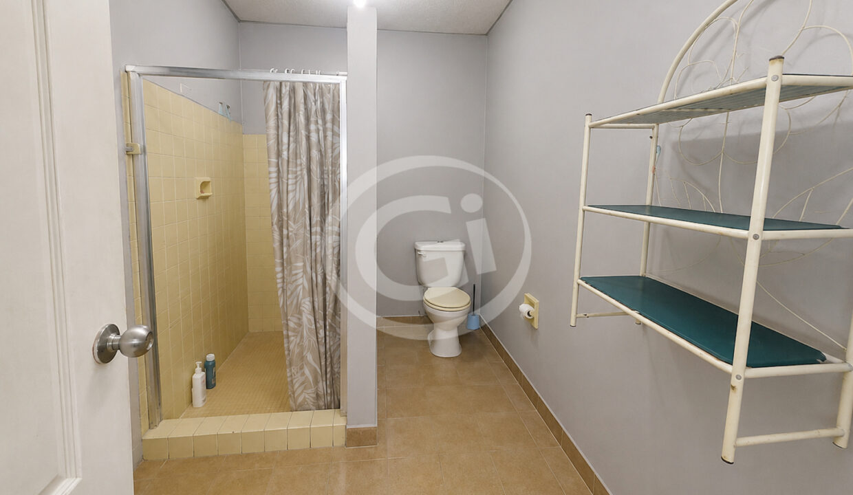 27. Baño venta casa Santa Elena, Parque Lefevre