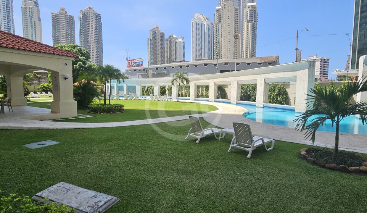 27. Piscina y área socialCosta Pacífica Venta reposeído Banistmo
