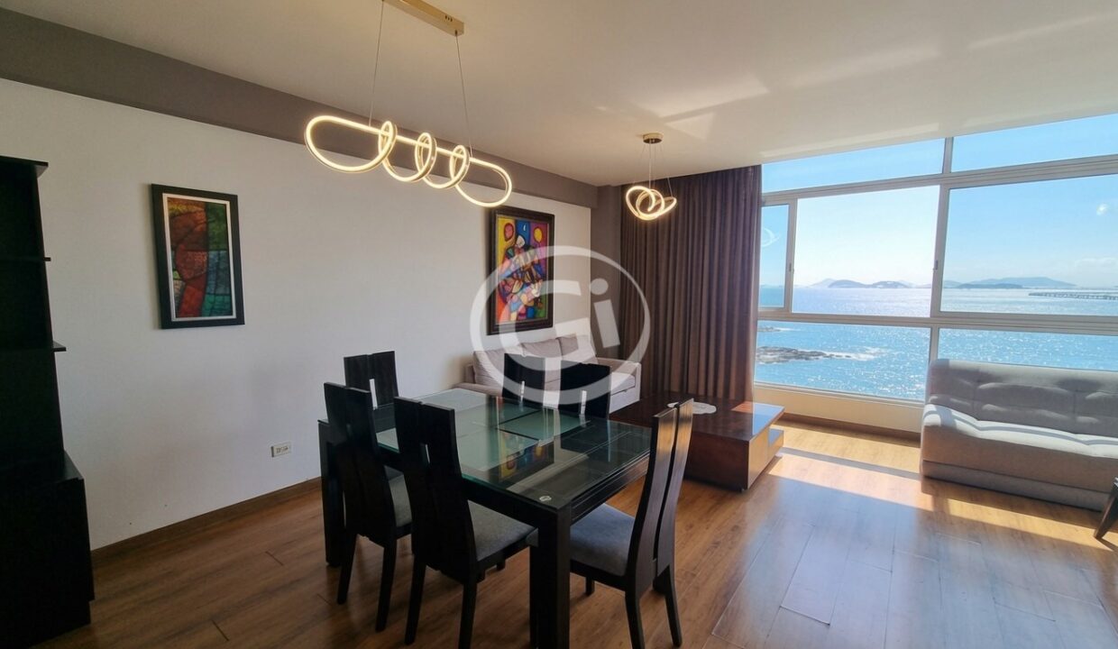 3. Comedor Alquiler Bayfront