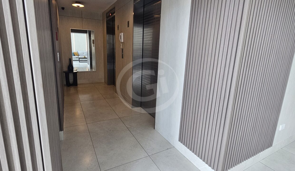 3. Elevadores Sol del Este Venta Apartamento Reposeído Banistmo