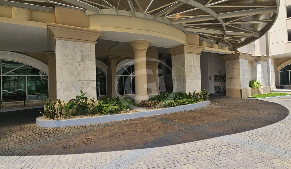 3. Entrada Costa Pacífica Venta reposeído Banistmo