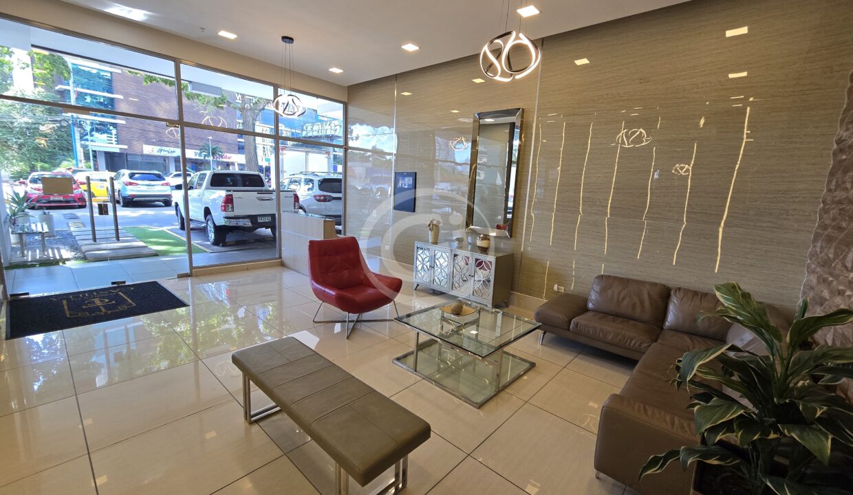 3. Lobby. Remate Bancario Torres de Castilla