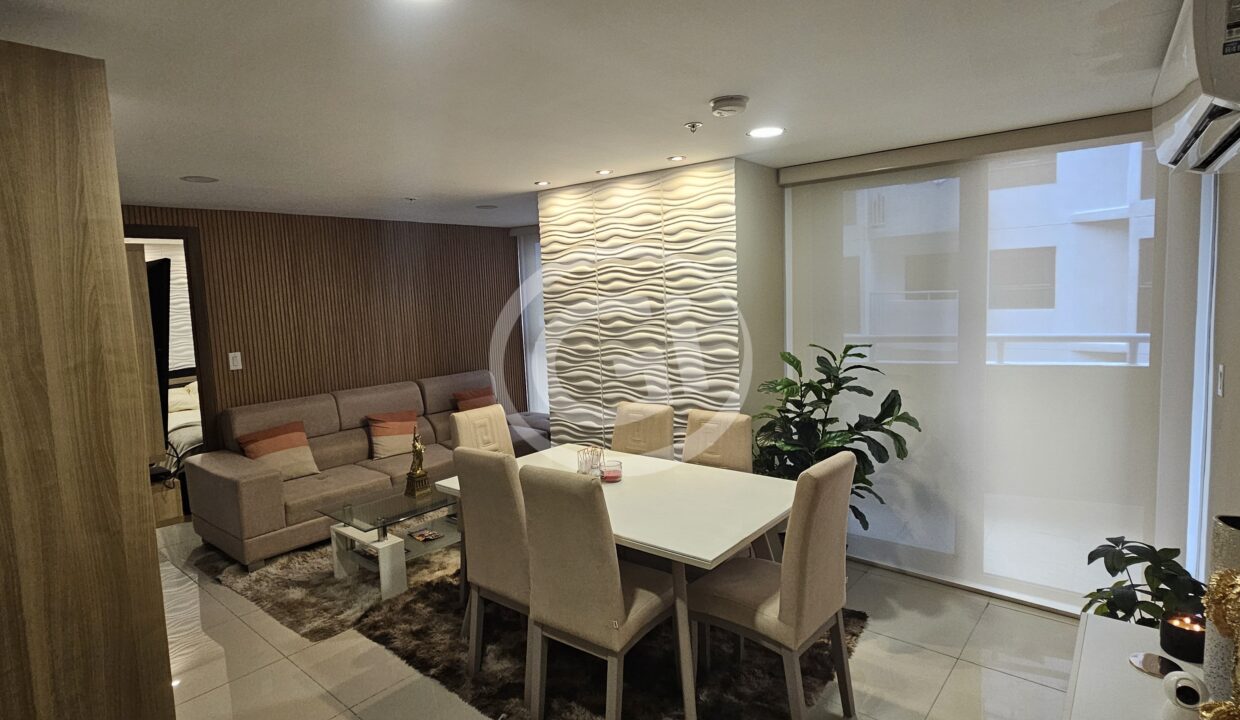 3. Sala comedor. WorldWide Plaza apartamento. Alquiler